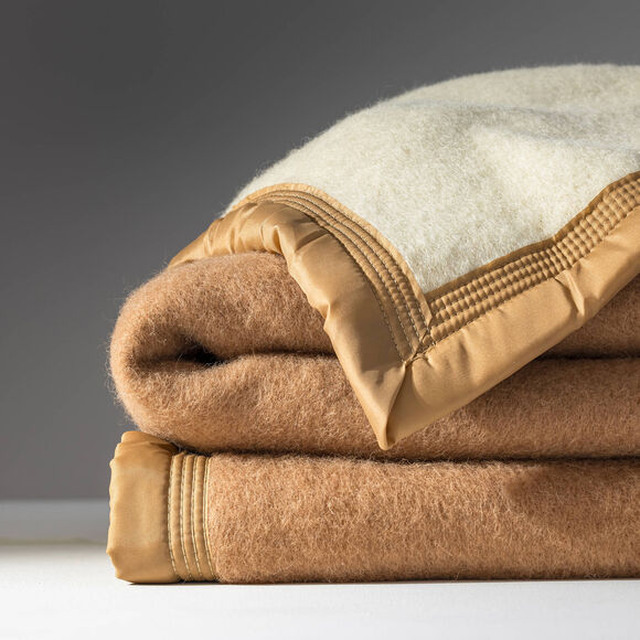 Couverture bicolore pure laine 600 g/m² (chamois) Couverture bicolore pure laine 600 g/m² (chamois)